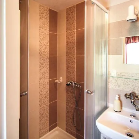 Seven-bedroom Holiday In Horní Malá Úpa
