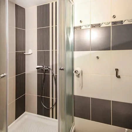 Seven-bedroom Holiday In Horní Malá Úpa