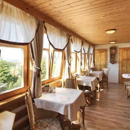 Seven-bedroom Holiday In Casa vacanze Horní Malá Úpa